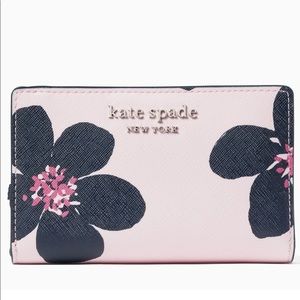 ♠️ SALE TODAY ♠️ Kate Spade Medium Bifold Wallet!